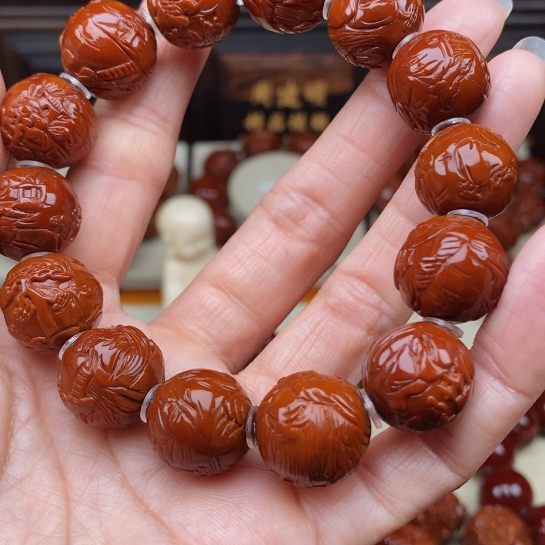 橄榄核吊坠Q****棠山水，