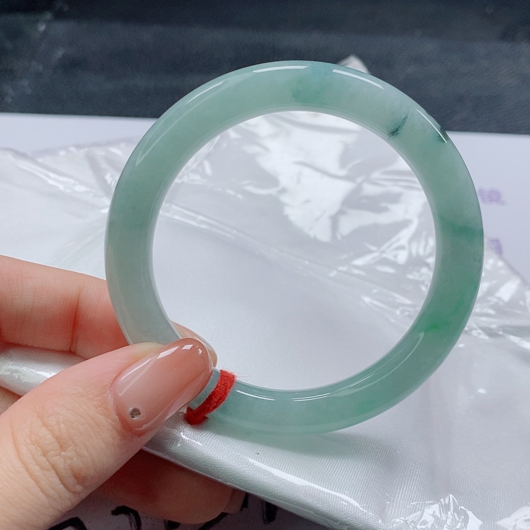 【闪购商品】未镶嵌手镯（圆镯）翡翠540号