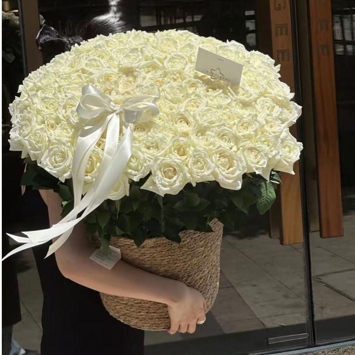 七夕【送你一框浪漫】99支白色精品玫瑰草编框花篮送女友老婆