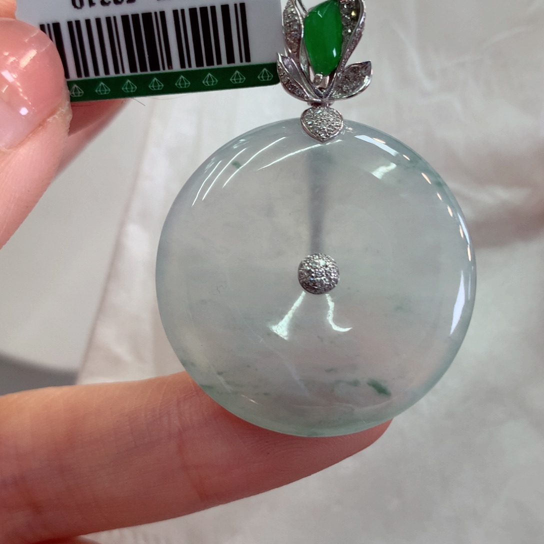 翡翠吊坠(不含链)18K金镶嵌