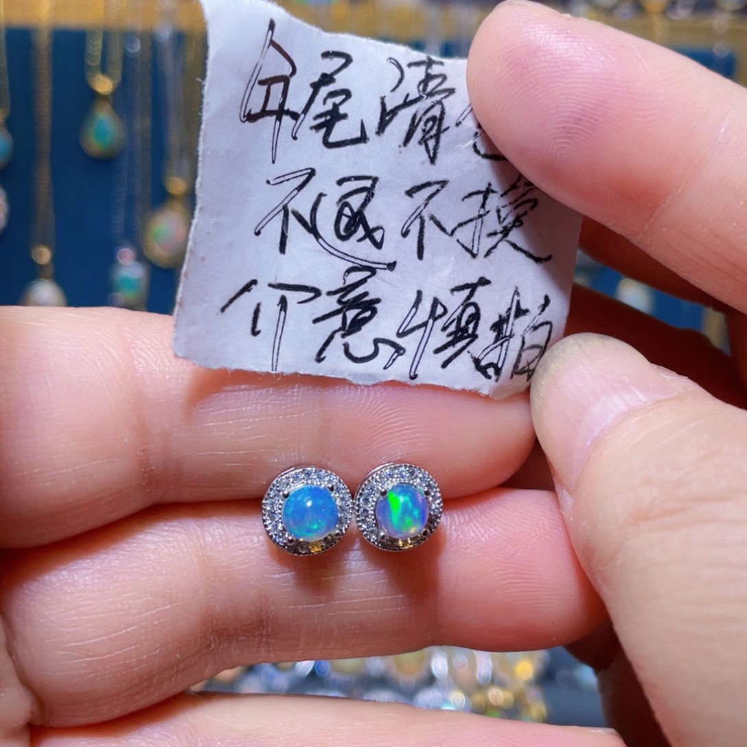 欧泊耳钉〉银S925镶嵌