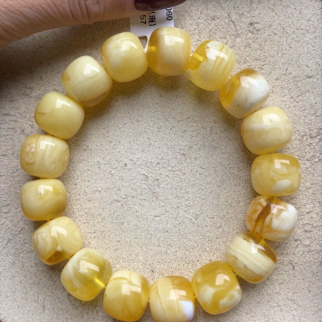 蜜蜡珠宝奇石未镶嵌18