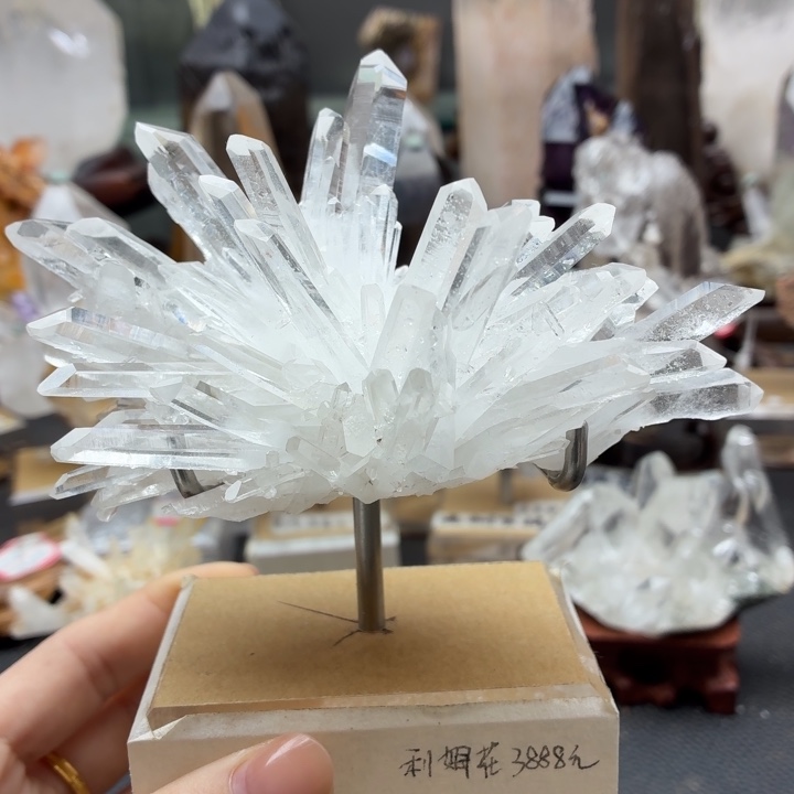 水晶摆件未镶嵌小杜