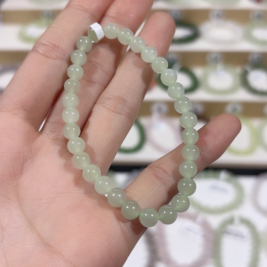 未镶嵌和田玉手串小****鸦