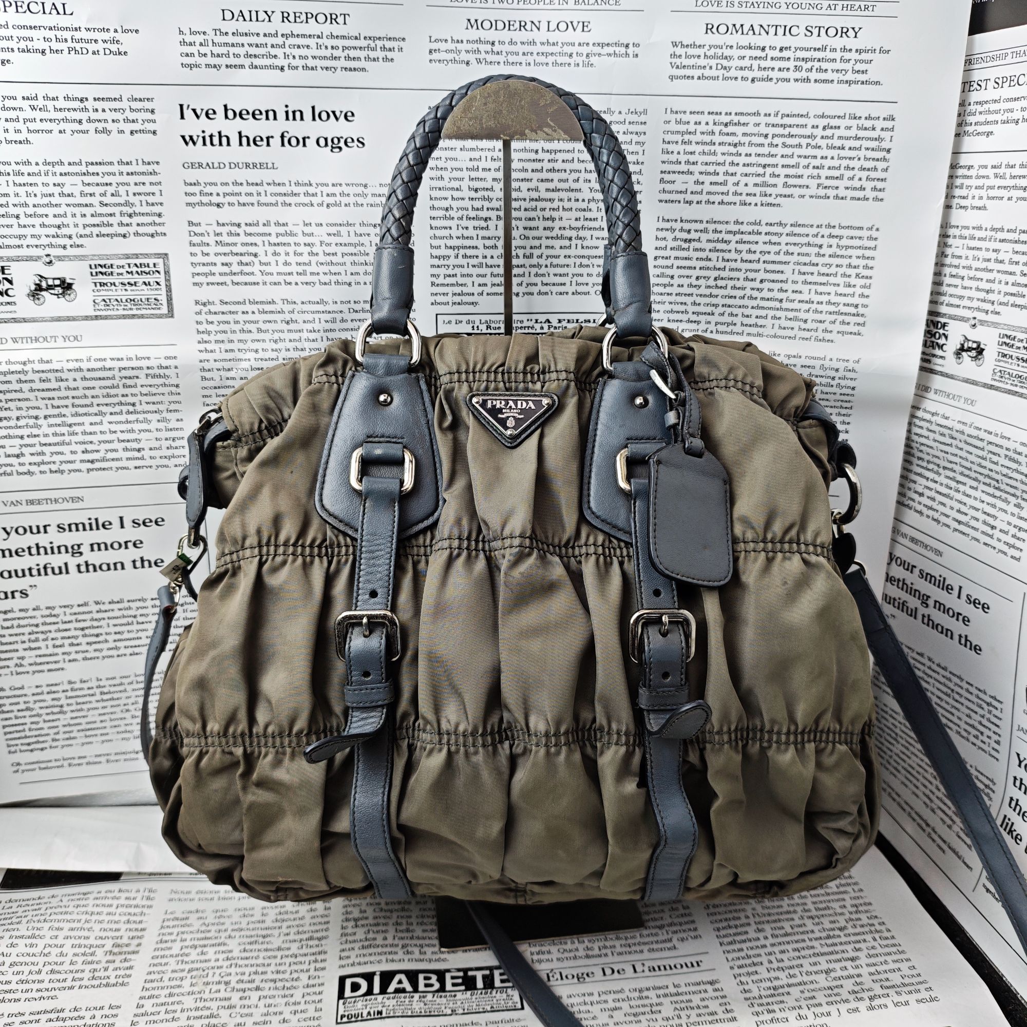 95新 Prada/普拉达 单肩斜跨包/EE06614132/4132