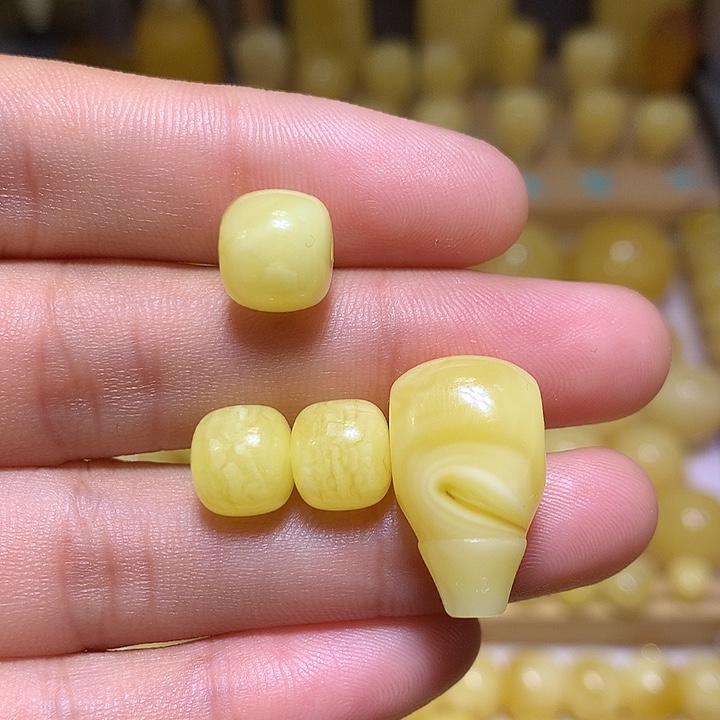 裸石蜜蜡未镶嵌天然俄料白花蜜蜡套装9.2-12.3