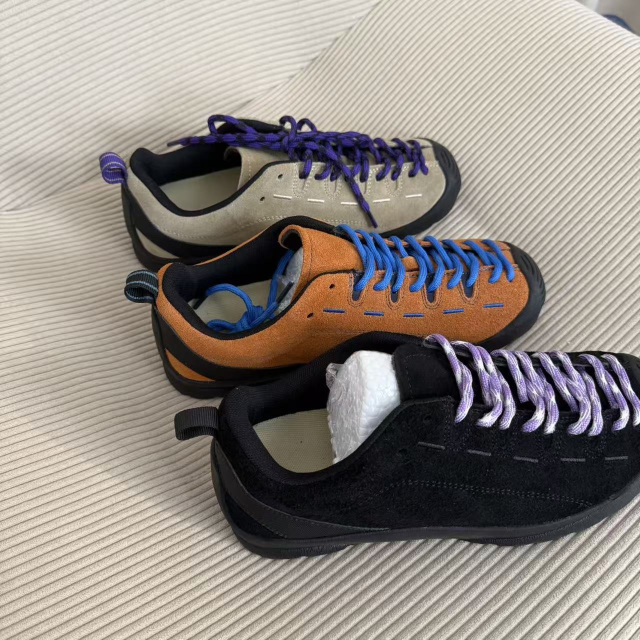 人气单品~~山系户外运动耐磨低帮跟高3公分休闲鞋女