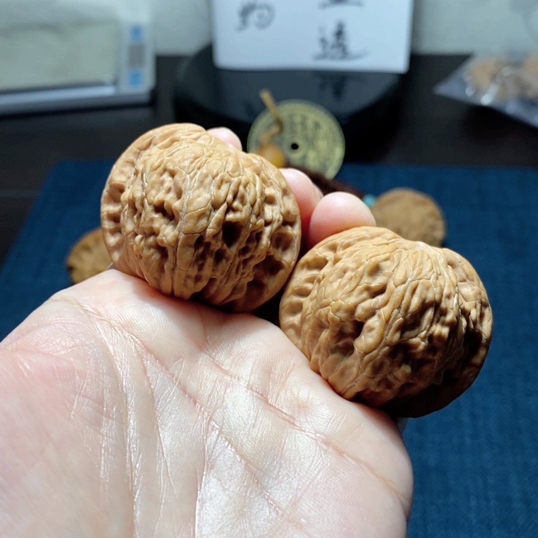 桃核吊坠磨盘狮子头41.5