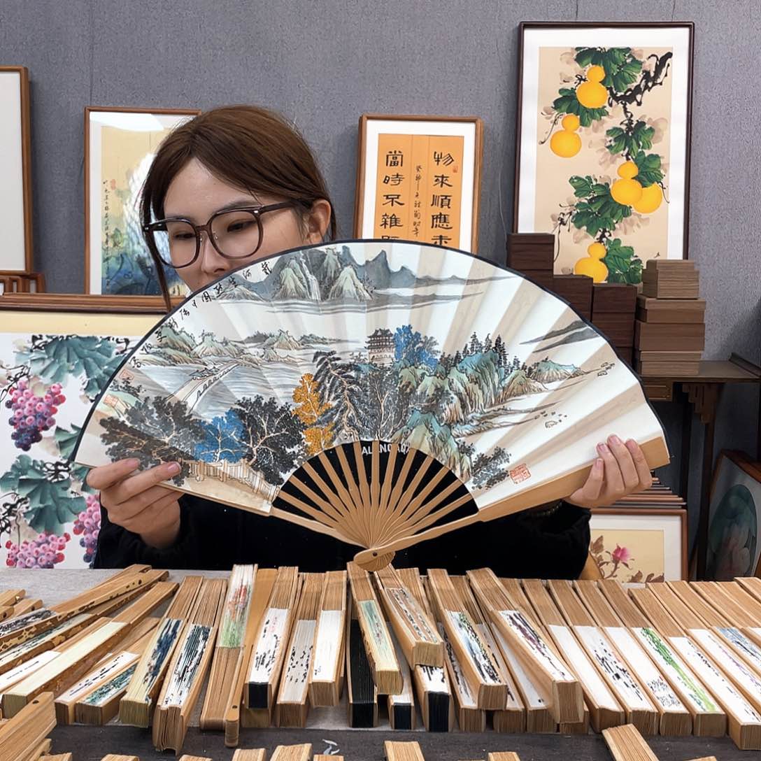 国画10寸玉竹-纯手绘-文玩扇骨（默认粘好）