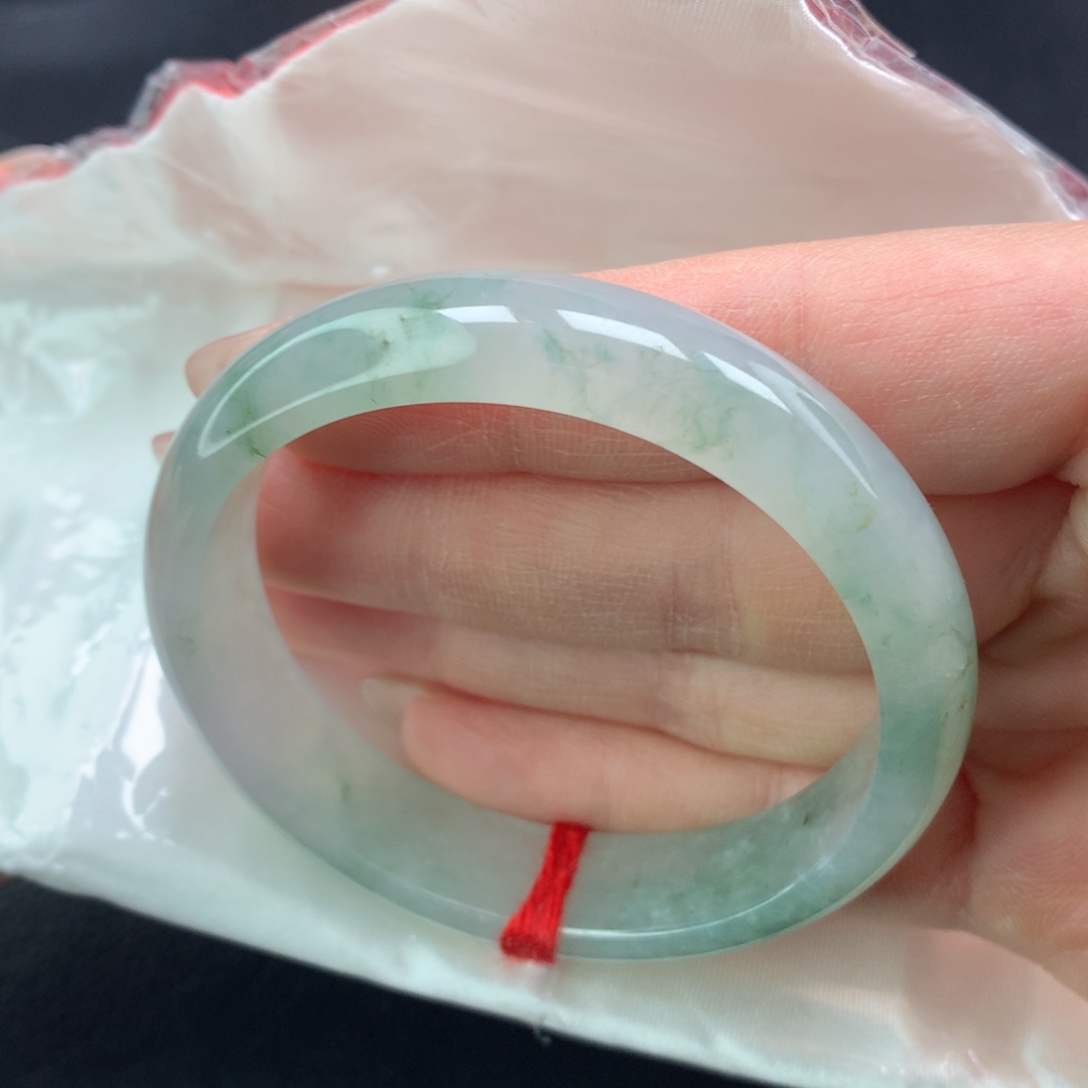 翡翠手镯未镶嵌（5号）贵妃，正圈戴50
