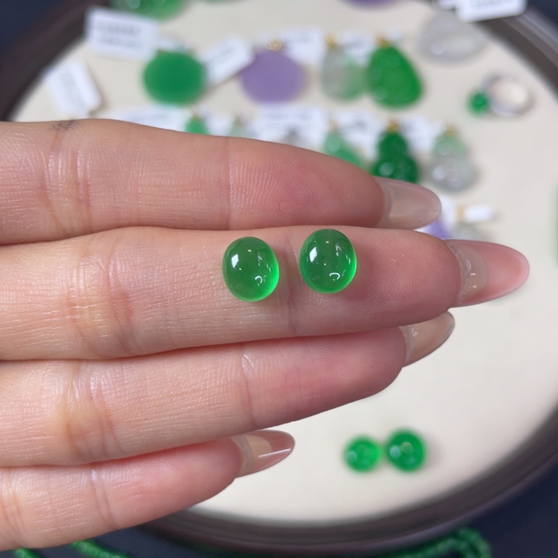 星***觉翡翠未镶嵌颈饰蛋面直播编号M123