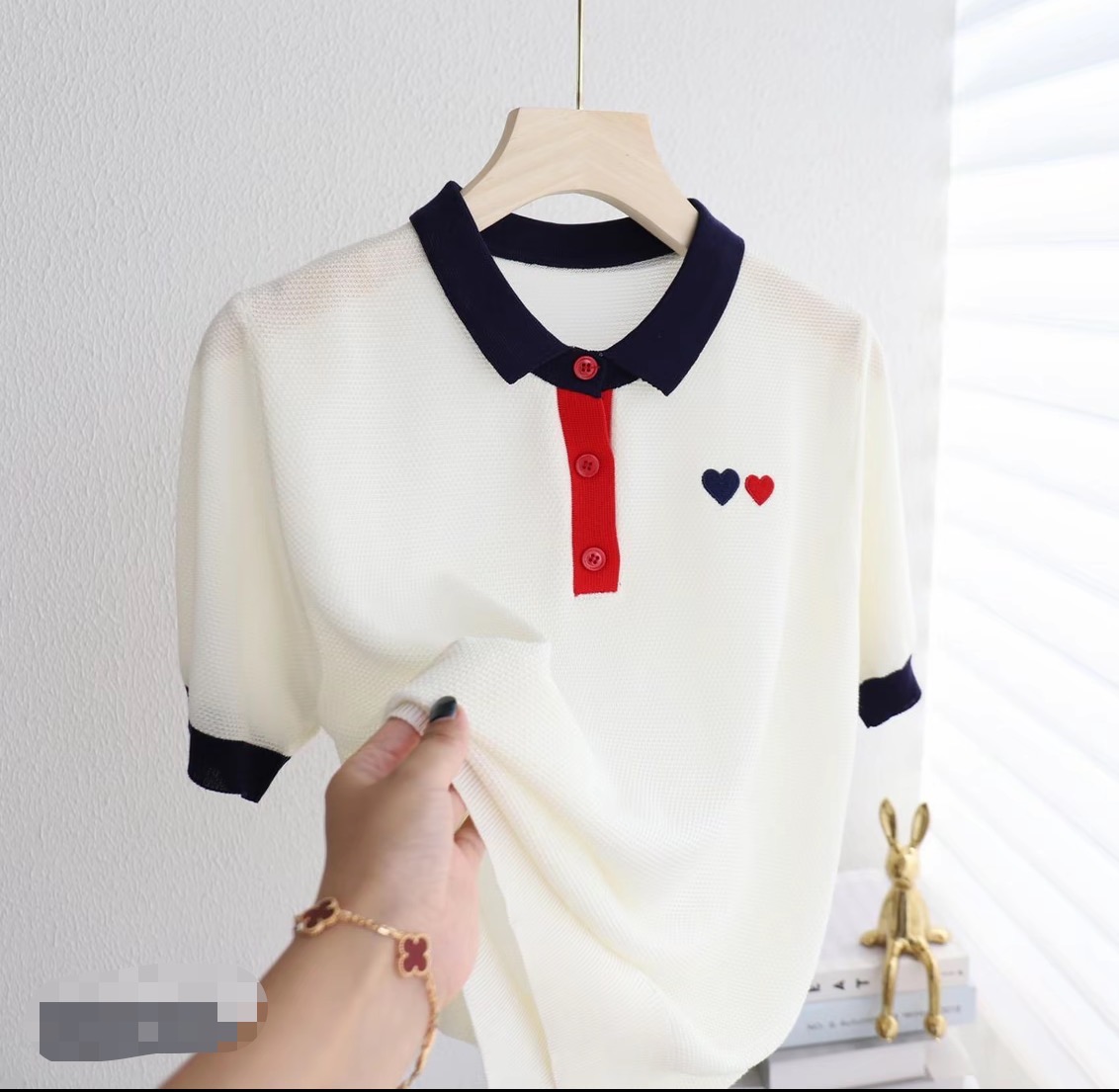 438【白  双爱心  翻领短袖 】高级气质针织女衫