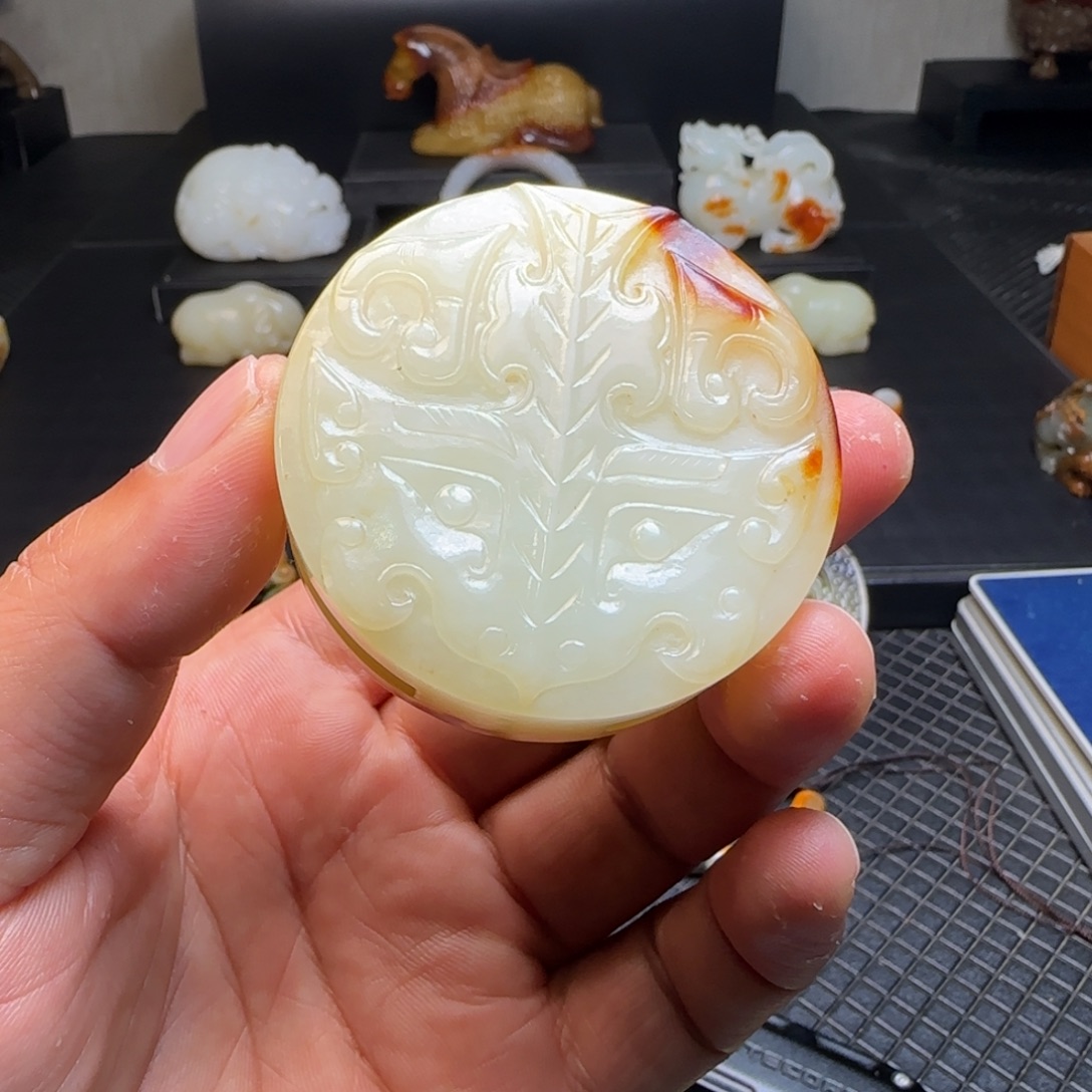 和田玉未镶嵌挂件