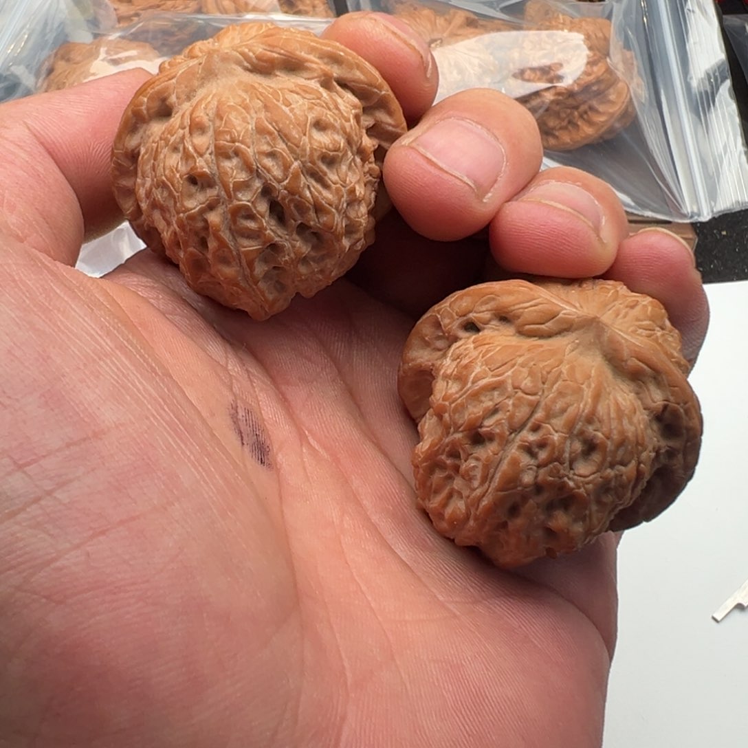 文玩核桃把件血麒麟44