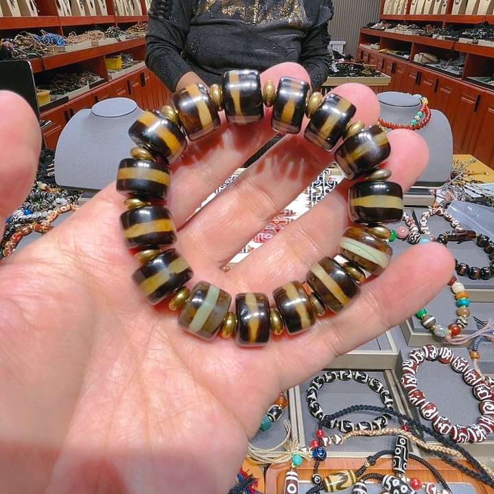 未镶嵌玛瑙/玉髓珠宝奇石