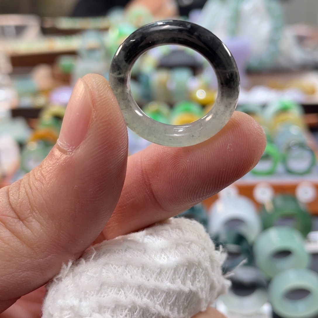 定制翡翠未镶嵌圈口14-16