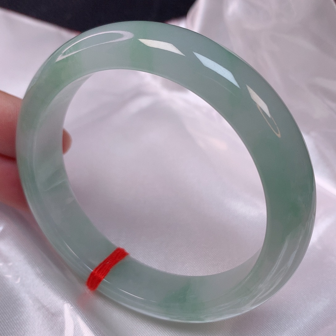 翡翠手镯未镶嵌57 翡翠手镯