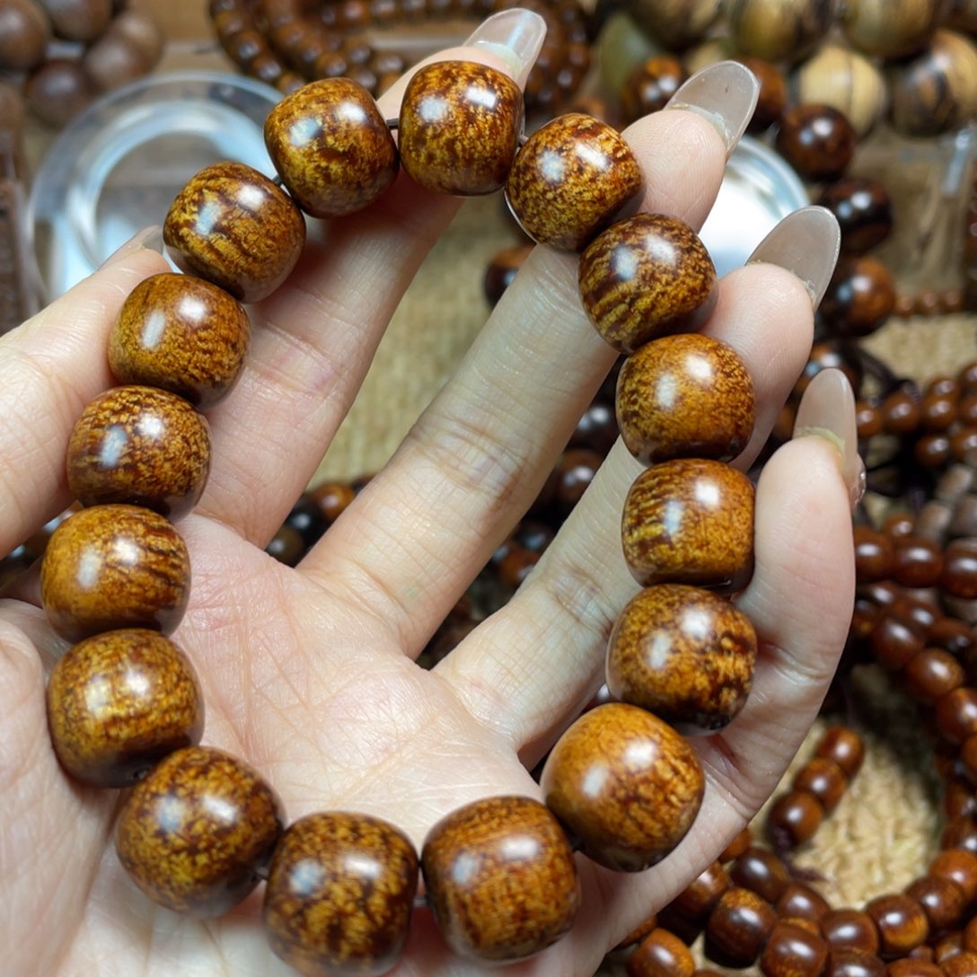 贡木其他超**马贡木手串