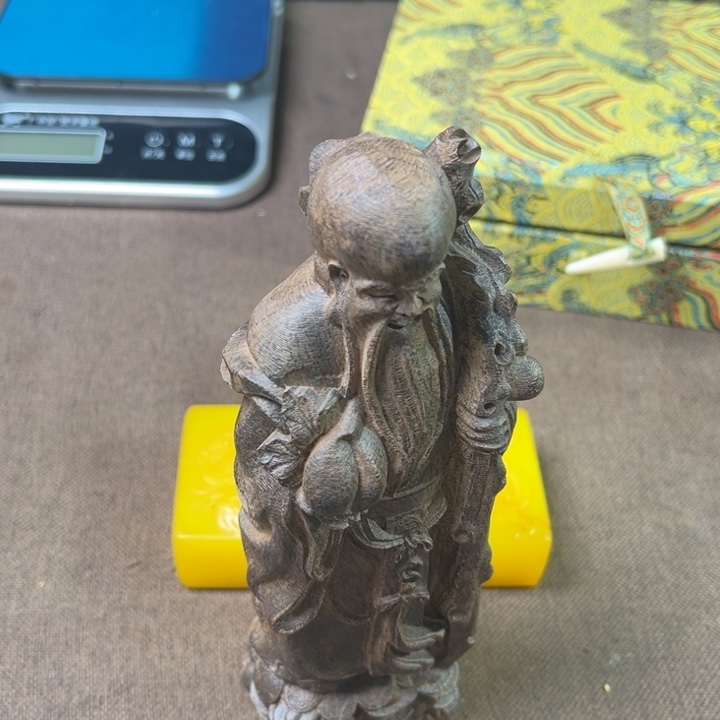 精品摆件工艺品等