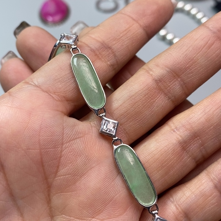 刘***膜足银925中古精美手链