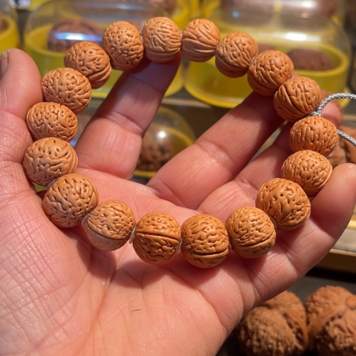 文玩核桃把件手串