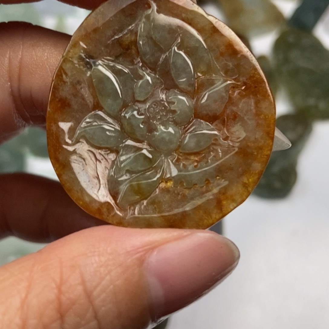 翡翠未镶嵌颈饰翡翠