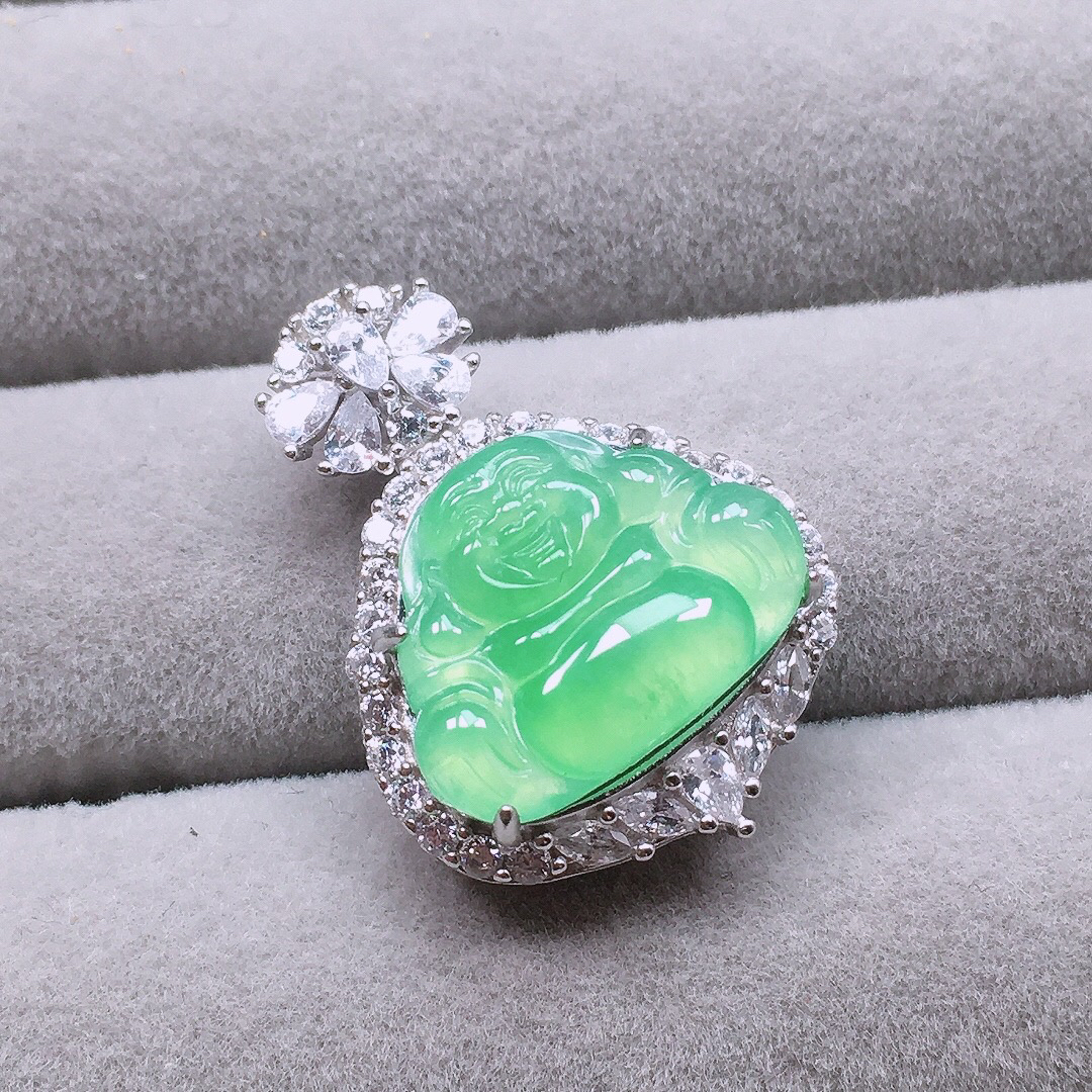 天然缅甸翡翠A货925银镶嵌高冰起光甜阳绿佛公吊坠