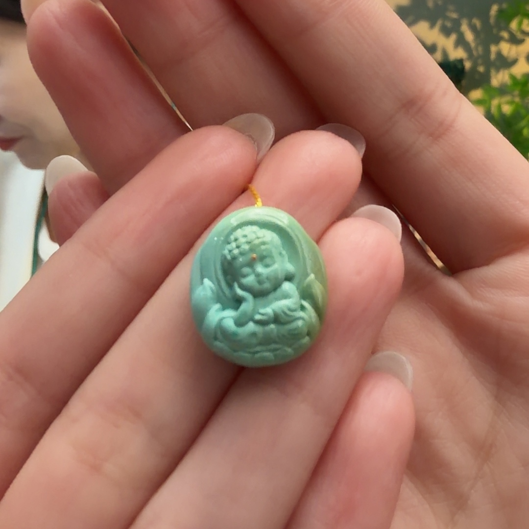 绿松石未镶嵌颈饰