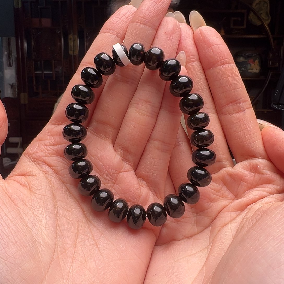 琥珀裸石未镶嵌?****麻抚顺琥珀20029-2。10mm