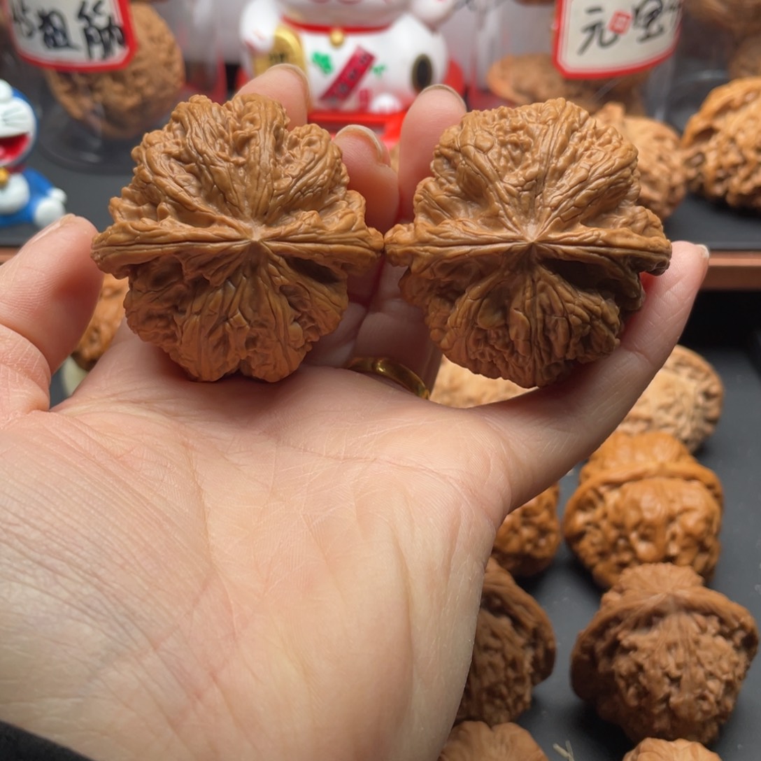 文玩核桃把件48粗筋