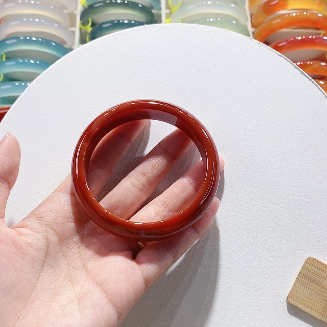 玛瑙/玉髓手镯未镶嵌61.1