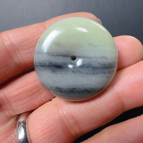 派***星和田玉未镶嵌颈饰