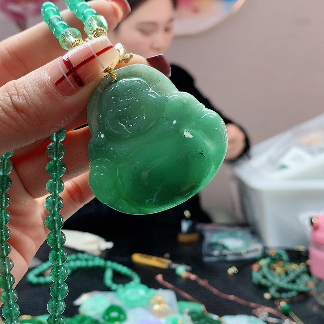 【闪购商品】翡翠吊坠(赠链)未镶嵌