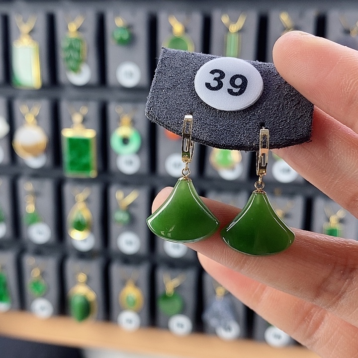 和田玉耳饰18K金镶嵌颜****