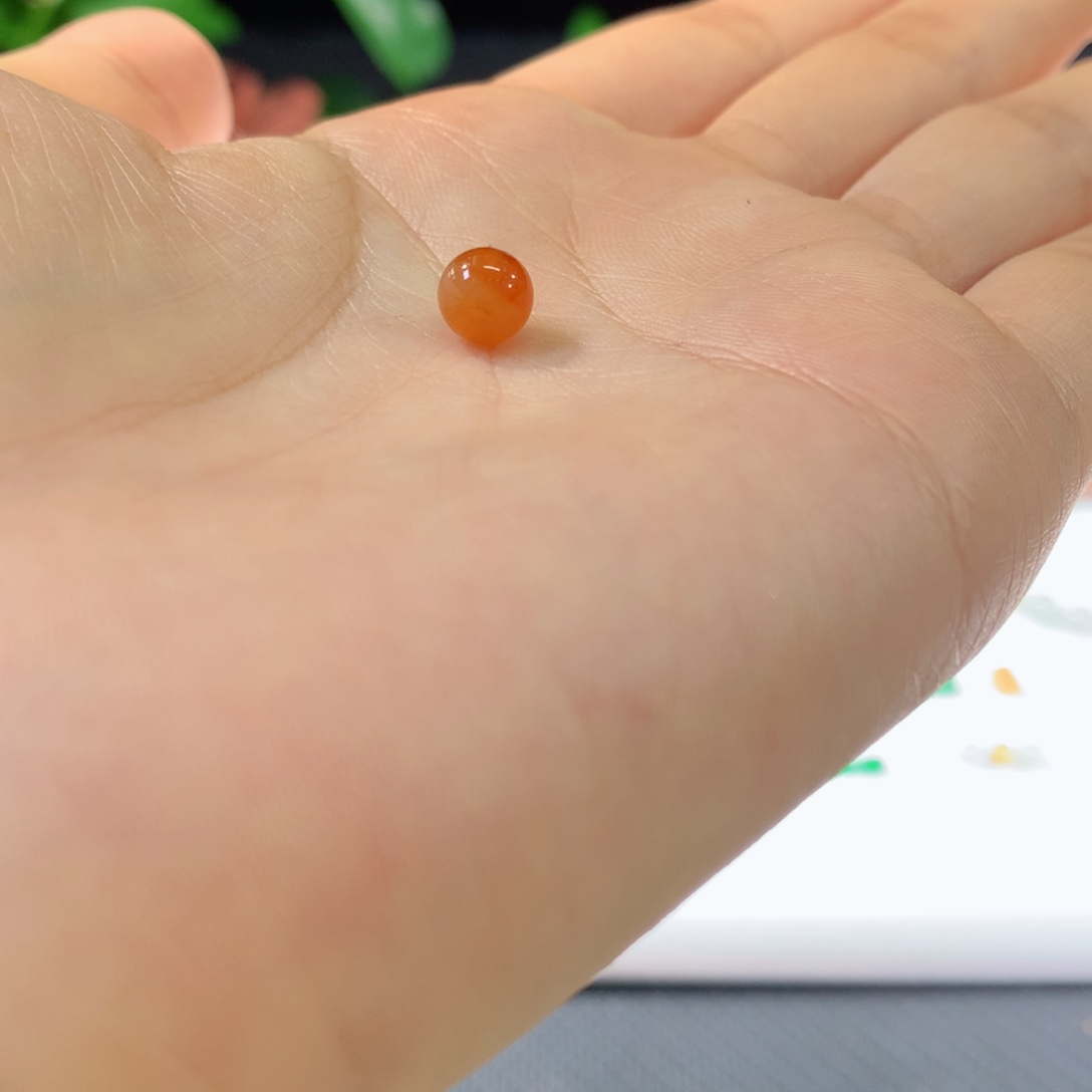 翡翠手串未镶嵌天然红翡珠