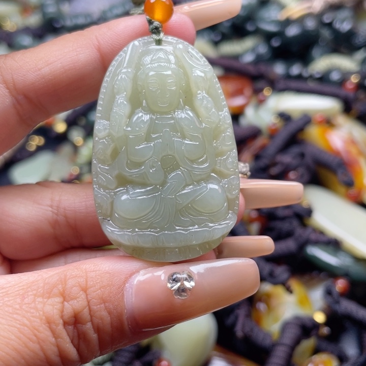 和田玉颈饰未镶嵌