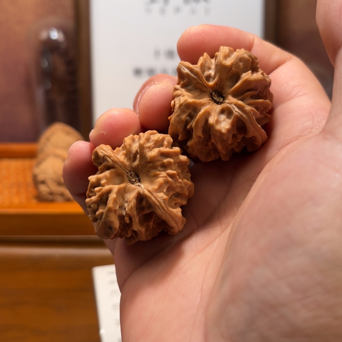 吊坠文玩核桃曹大龙Q6135