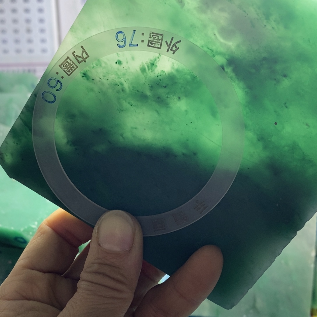 用***6定制石英质玉（非洲翠）