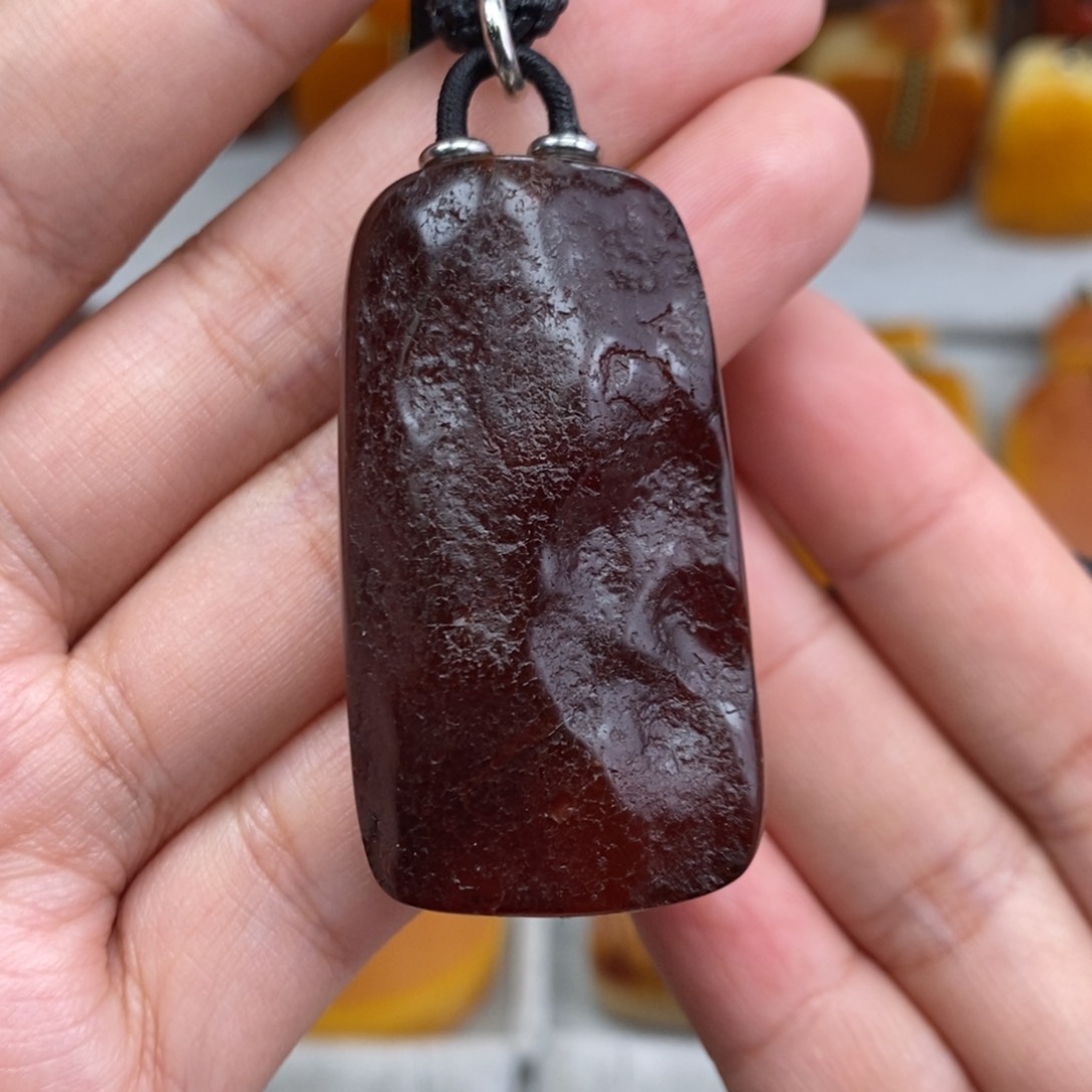 琥珀吊坠(赠链)未镶嵌