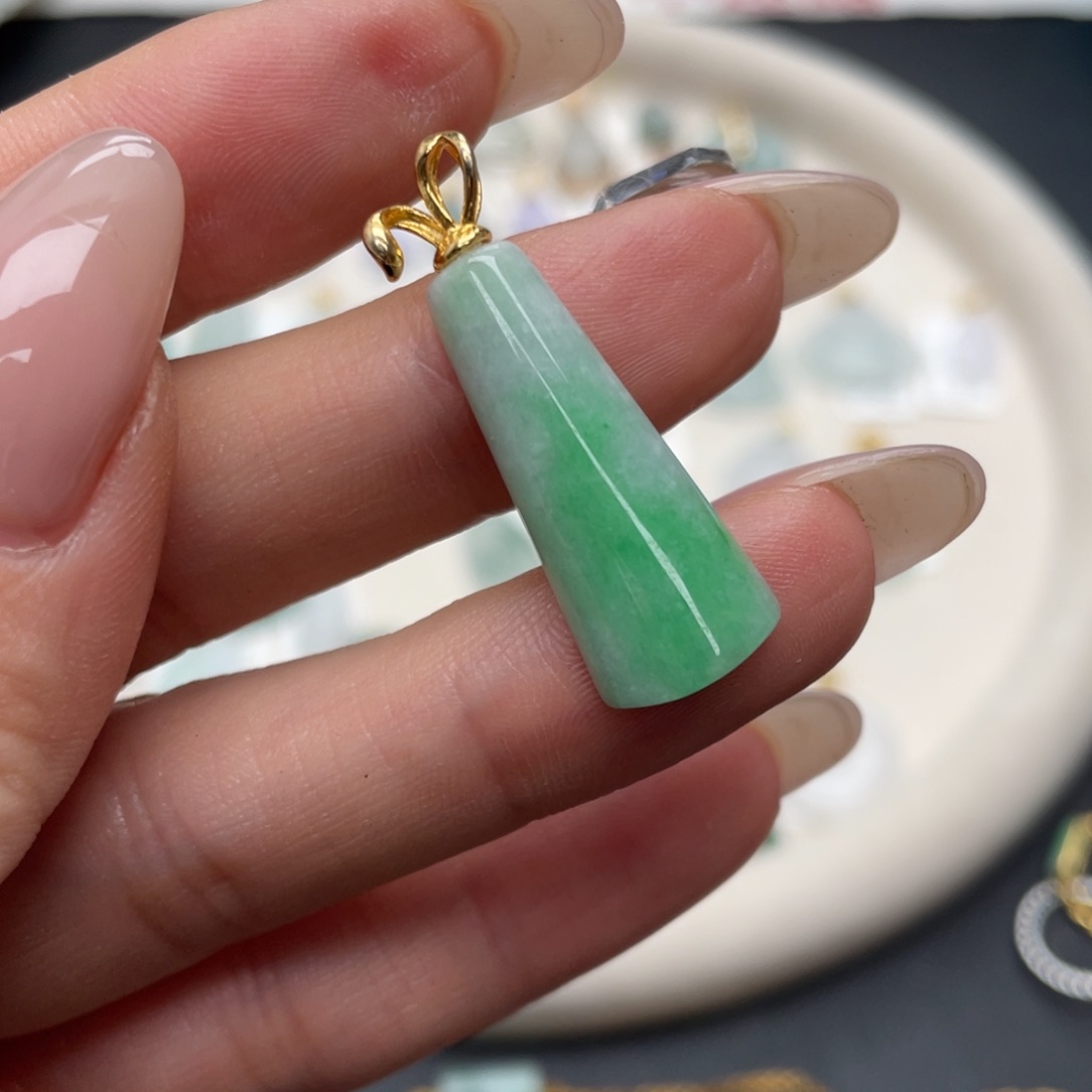 翡翠银S925镶嵌颈饰