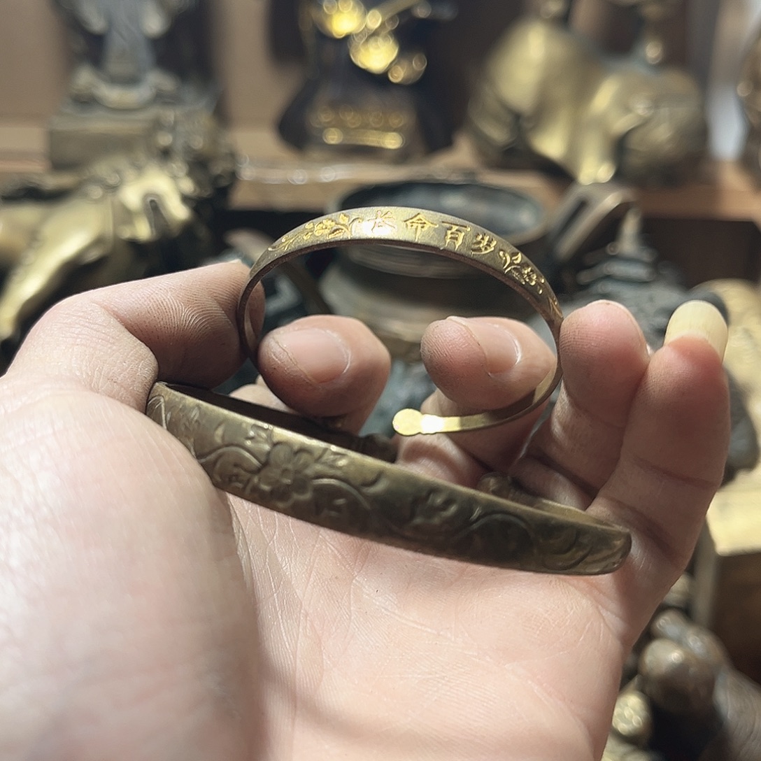 轩***逸铜铜 铜铜 铜铜 铜铜