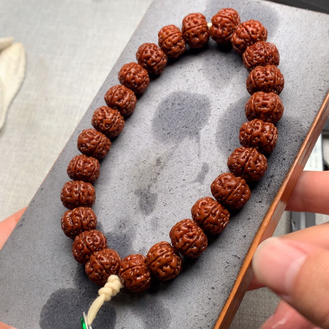 金刚菩提手串M****n老树王
