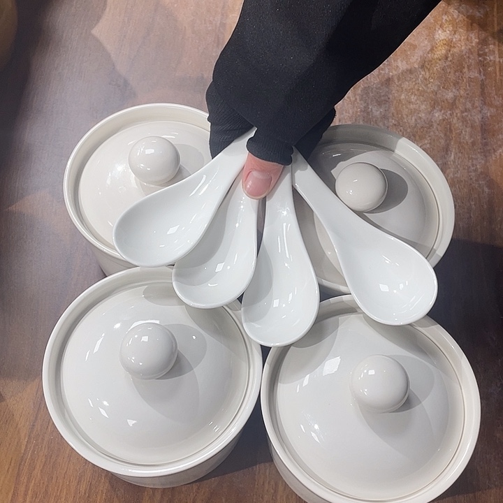 白瓷餐盘餐盘餐盘