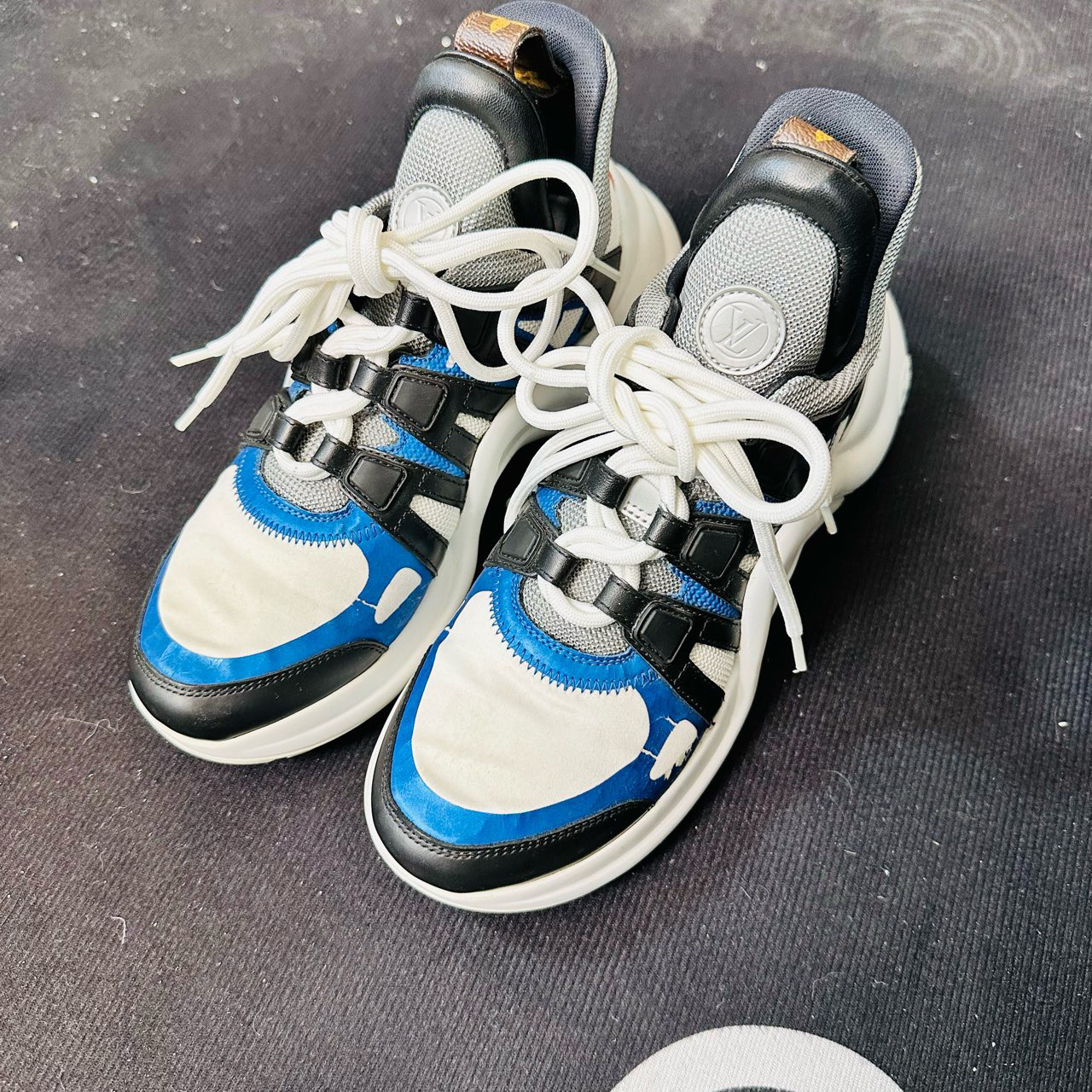 95新 LouisVuitton/路易威登 36码/鞋头小瑕疵上脚无视/ysc0202