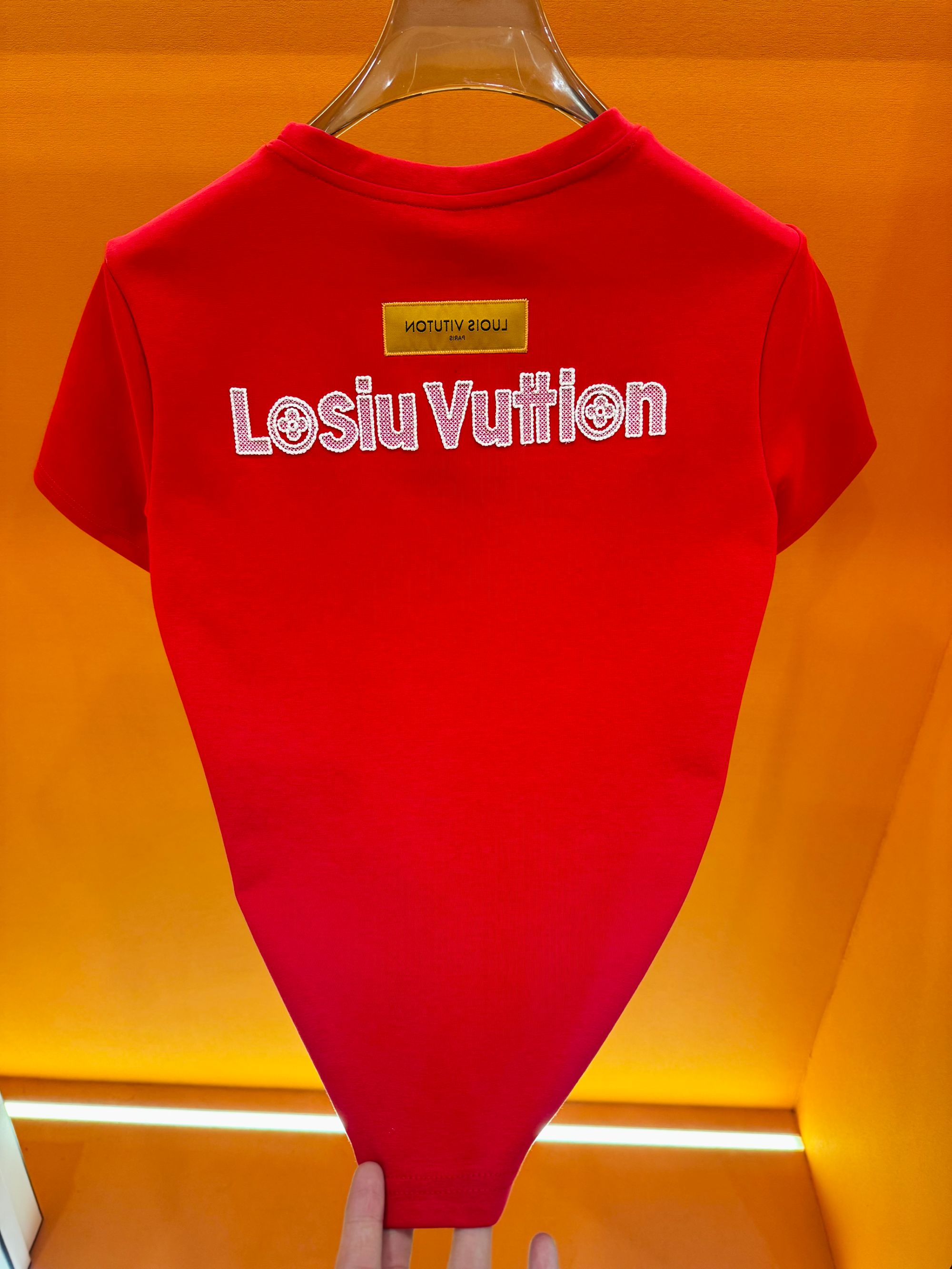 2025潮牌重磅高奢风休闲情侣T恤-思文-3560