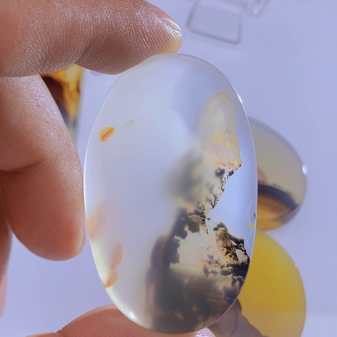 玛瑙/玉髓颈饰未镶嵌