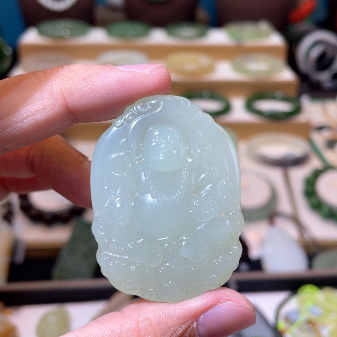 和田玉高冰晴水佛牌未镶嵌