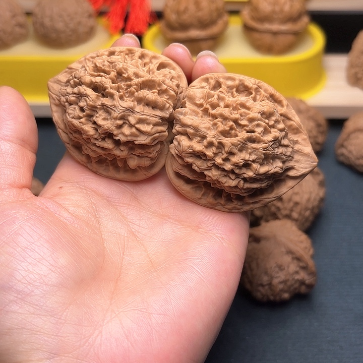 文玩核桃把件45官帽