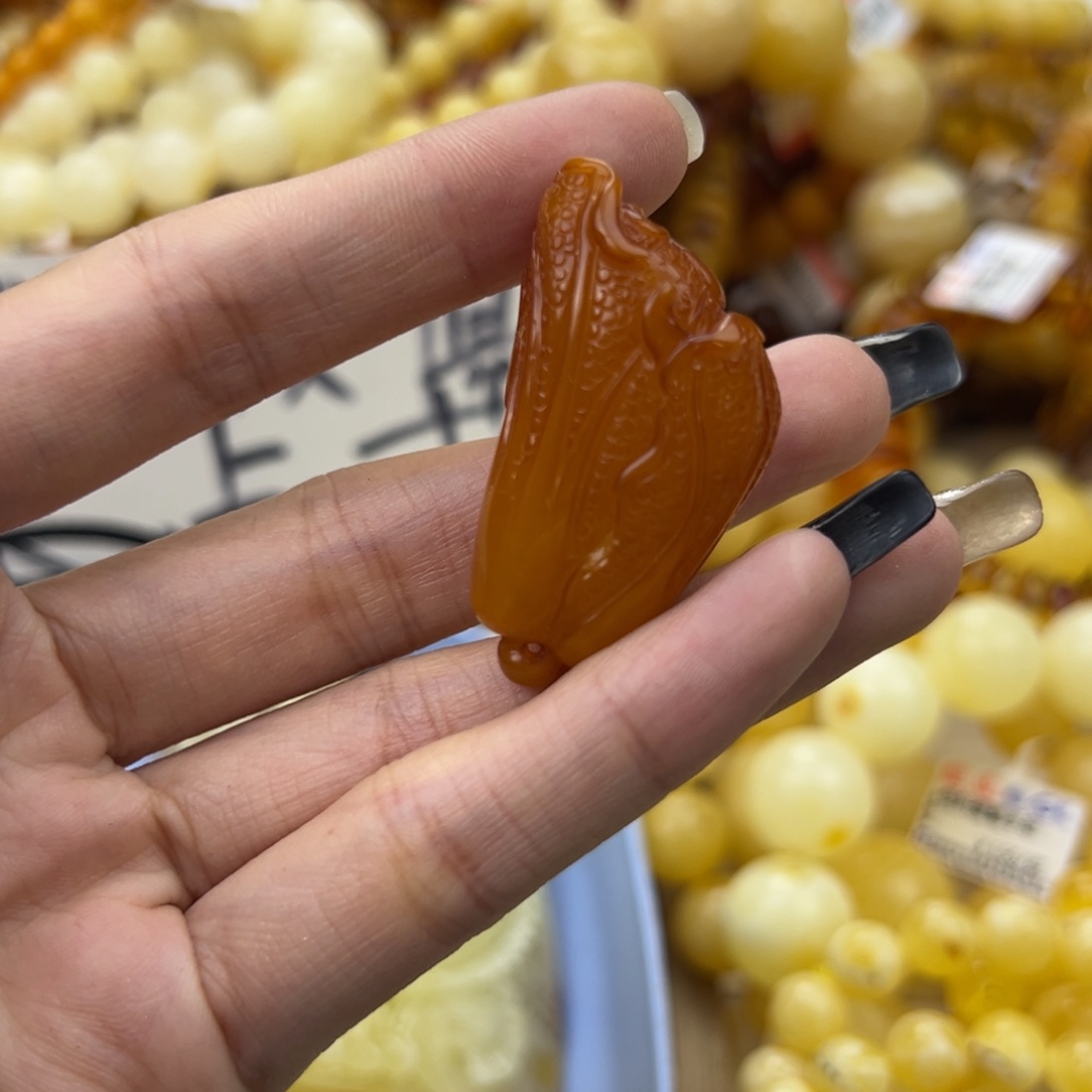 琥珀珠宝奇石未镶嵌