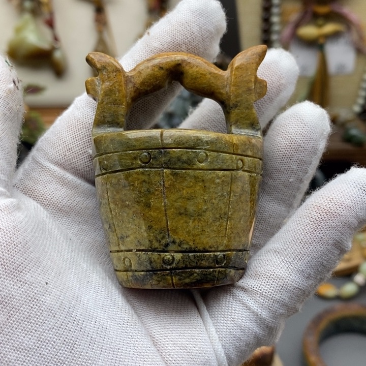 岫岩河磨玉（透闪石质玉）把件未镶嵌明*